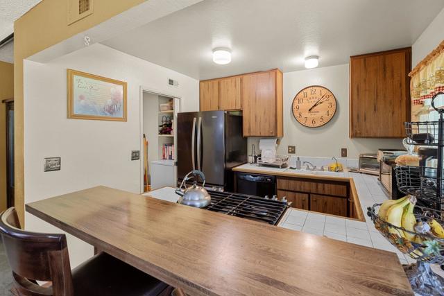 6065 Nancita Ct, San Diego CA: https://media.crmls.org/mediaz/6826c5e3-f6ce-4786-b4be-9f5f07619199.jpg