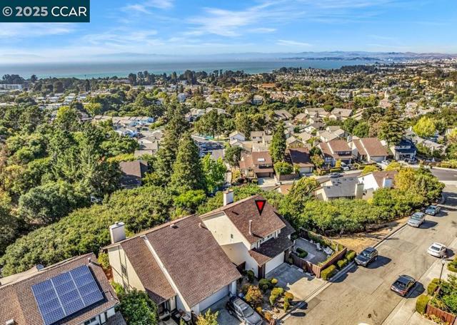 1310 Lewis Ln, Pinole CA: https://media.crmls.org/mediaz/68277ad4-1644-4cf2-9e15-92a67728e100.jpg