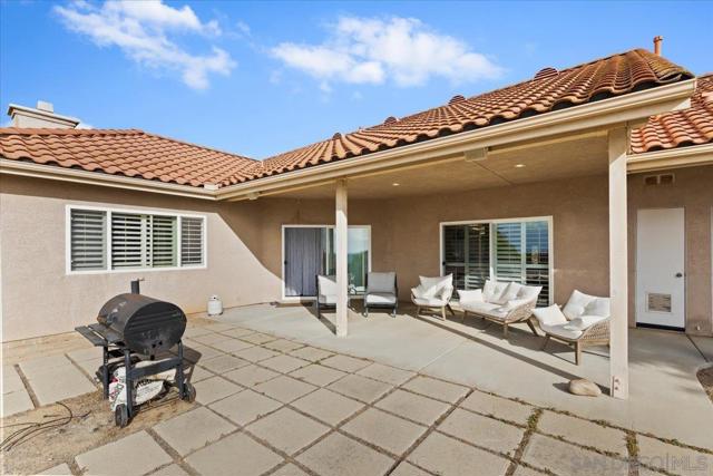 31252 North Star Way, Valley Center CA: https://media.crmls.org/mediaz/6827883d-e7e0-45f1-80aa-c0c34d5d65d5.jpg