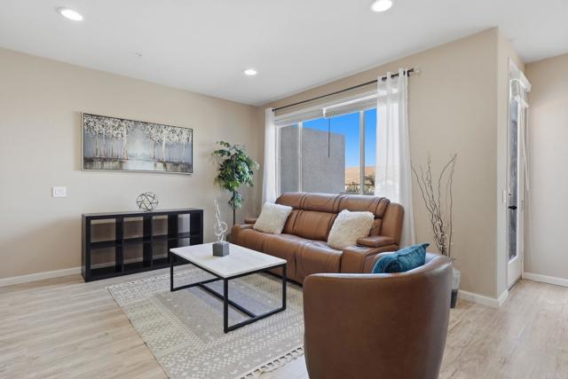 1241 Santa Cora Ave, Chula Vista CA: https://media.crmls.org/mediaz/6827bf6a-45d9-4d76-867b-17ade82fbafe.jpg