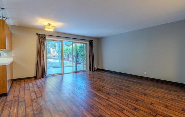 985 Big Bend Drive, Pacifica CA: https://media.crmls.org/mediaz/682816c7-d3be-4c06-87bf-1d489979e217.jpg