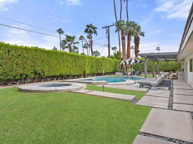 460 N Orchid Tree Lane, Palm Springs CA: https://media.crmls.org/mediaz/6828dd66-f5c9-47f1-82ef-202b65618c7c.jpg