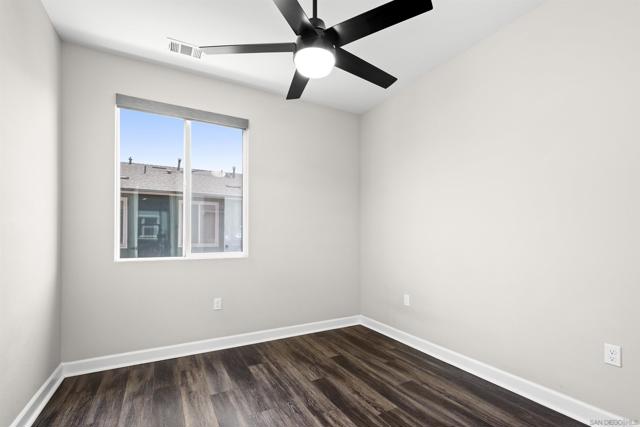 1951 Pavilion Lane, Chula Vista CA: https://media.crmls.org/mediaz/68298515-6807-40e3-aba9-51ac4649f39c.jpg