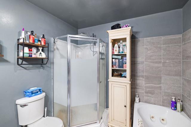 44500 Parkmeadow Drive, Fremont CA: https://media.crmls.org/mediaz/682a21d4-6932-4836-98e4-150bd8ee630f.jpg