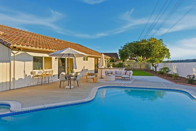 Detail Gallery Image 28 of 41 For 2002 Ladera Ct, Carlsbad,  CA 92009 - 4 Beds | 2 Baths