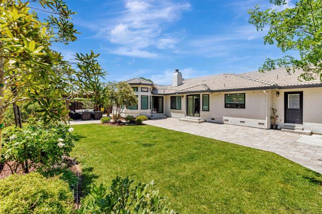 640 S Ridgemark Drive, Hollister CA: https://media.crmls.org/mediaz/682a7440-30a9-4aee-9890-c59886a274ce.jpg