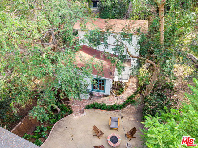 1228 Cliff Drive, Los Angeles CA: https://media.crmls.org/mediaz/682b87f9-548a-4047-8da0-ecc7d9ea1d28.jpg