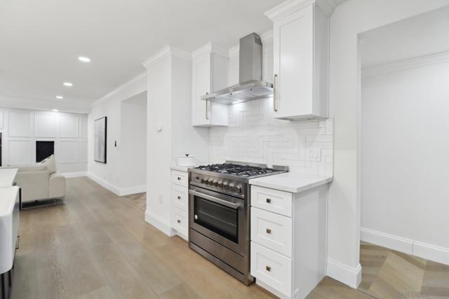 4367 Summit Dr, La Mesa CA: https://media.crmls.org/mediaz/682c40d7-fb5a-4dd2-8098-b997d966c82c.jpg