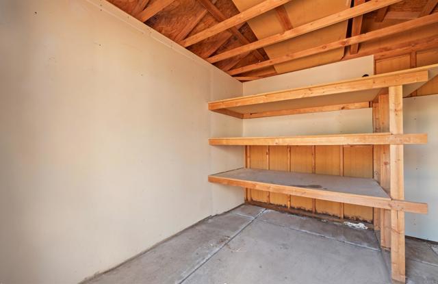 1115 Brown Bear Trail, Beaumont CA: https://media.crmls.org/mediaz/682ccf39-c324-4313-8497-7a4203115714.jpg