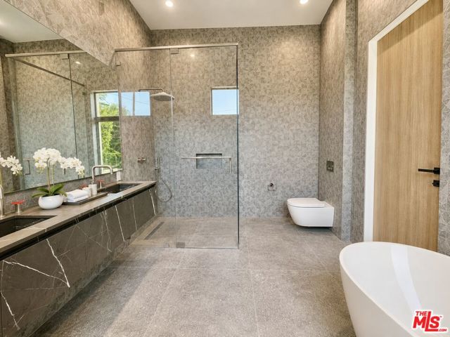 8741 Dorrington Avenue photo 18