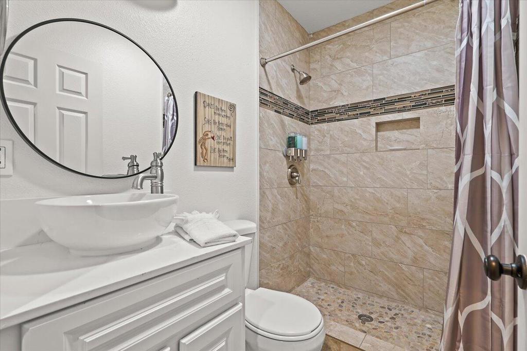 https://media.crmls.org/mediaz/682d4d68-373e-43be-82ac-5495df09a4d7.jpg?preset=X-Large