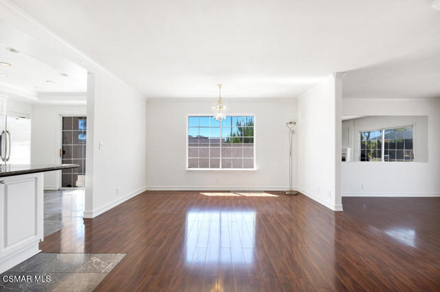 818 N Lois Avenue, Newbury Park CA: https://media.crmls.org/mediaz/682d51c5-71a4-43d0-bdb5-58d8410ecceb.jpg
