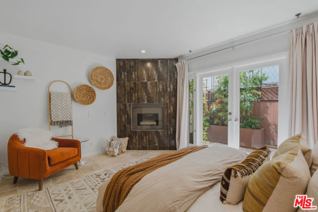 2 Bed Home for Sale in Los Angeles, California