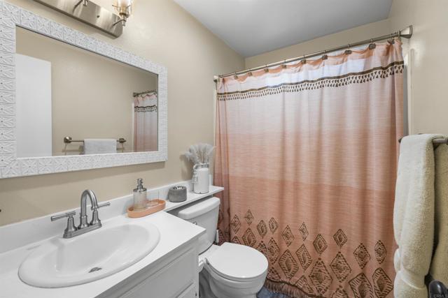 Detail Gallery Image 17 of 25 For 1540 Concord Way #D,  Chula Vista,  CA 91911 - 2 Beds | 2/1 Baths