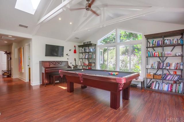 Detail Gallery Image 32 of 55 For 907 Poppy Lane, Carlsbad,  CA 92011 - 4 Beds | 4 Baths
