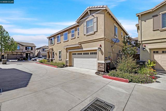 210 Belle Harbor Circle, Pittsburg CA: https://media.crmls.org/mediaz/682f1a3b-1d01-41bf-903e-2982f8fd73e4.jpg