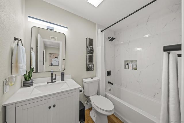 9480 Avenida Acero, Spring Valley CA: https://media.crmls.org/mediaz/682fde3e-0f7c-4fb1-a8c6-7914241e0b9c.jpg