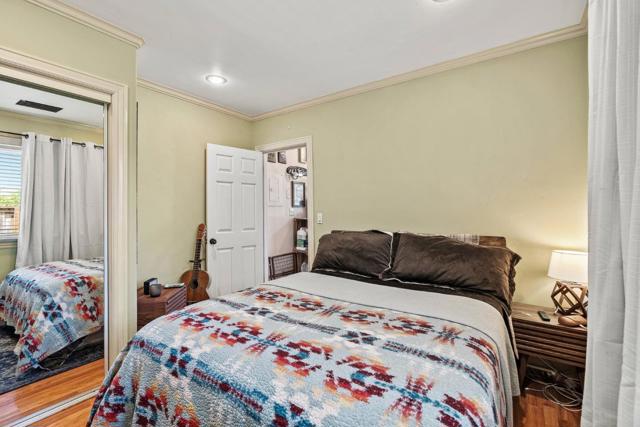 68 Live Oak Road, Royal Oaks CA: https://media.crmls.org/mediaz/68301a43-0c93-4880-ad8c-6f477107d09c.jpg