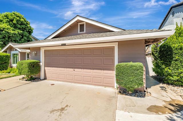 4025 Santa Maria Place, Turlock CA: https://media.crmls.org/mediaz/6831059d-4501-472e-adcd-c04b7f0d8bc2.jpg