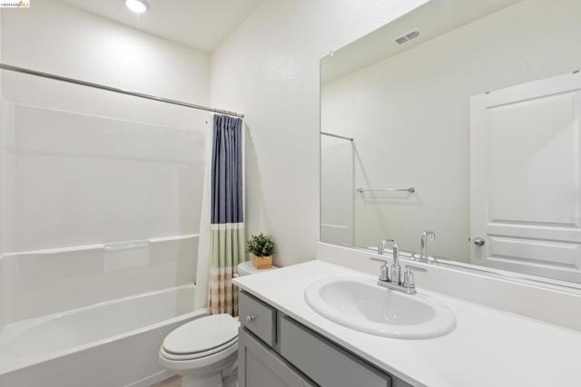 Image 36 of 58 For 16306 Ridgehaven Dr  Unit 104