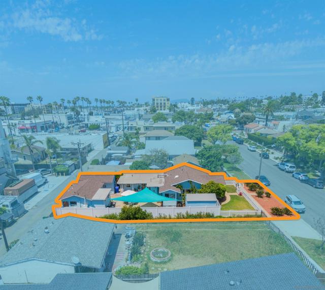 321 S Freeman, Oceanside CA: https://media.crmls.org/mediaz/6831ccad-2f01-4e96-a12c-82de4575b821.jpg