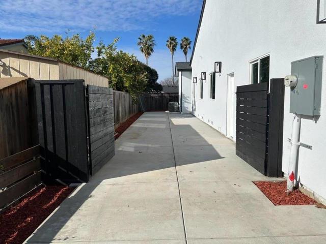 3367 Brigadoon Way, San Jose CA: https://media.crmls.org/mediaz/6831f27f-2626-4b2a-b4eb-41eba3f8cd98.jpg