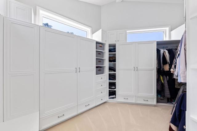 401 Hillsborough Boulevard, Hillsborough CA: https://media.crmls.org/mediaz/6833cf12-9922-43ff-8032-6a0501c04d18.jpg