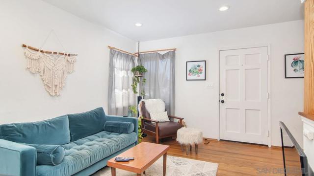 4657 Idaho St, San Diego CA: https://media.crmls.org/mediaz/68359d15-1946-42f5-a6e1-a7057a5c3d1c.jpg