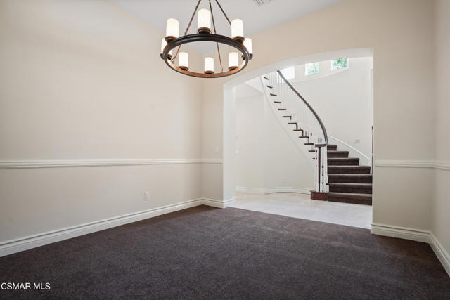 6077 Mandeville Place, Oak Park CA: https://media.crmls.org/mediaz/68378b0d-b300-4966-be33-0d92bee4e655.jpg