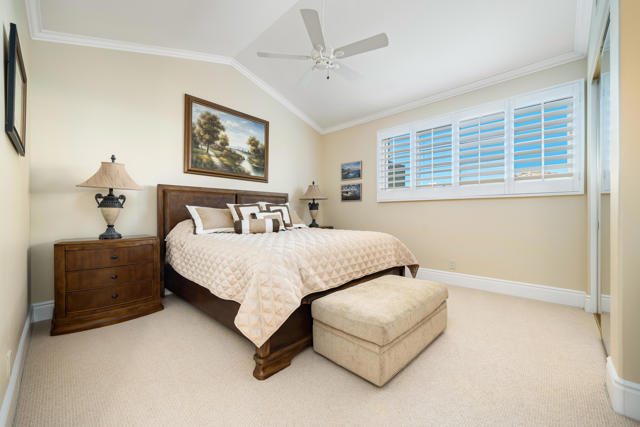 80614 Via Pessaro, La Quinta CA: https://media.crmls.org/mediaz/6837c8b5-cdbe-4a3d-858b-d813e8bb7b45.jpg