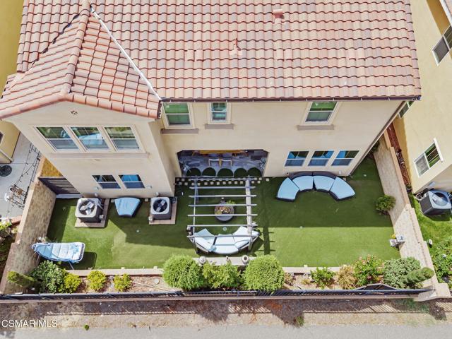27636 Camellia Drive, Saugus CA: https://media.crmls.org/mediaz/6838e3e4-a18d-4b18-b370-eff51095d16f.jpg