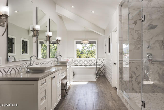 4525 Rayburn Street, Westlake Village CA: https://media.crmls.org/mediaz/683a1c94-1512-4fbb-8e03-33a5805599ca.jpg