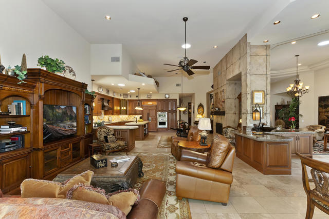 020_Family Room