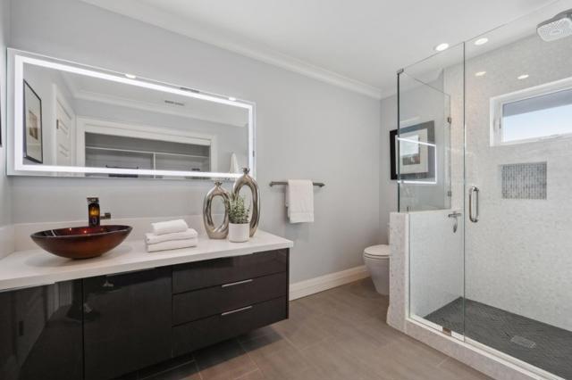 560 California Way, Woodside CA: https://media.crmls.org/mediaz/683b3c00-a2d1-4eed-83a9-4fe743a01ee2.jpg