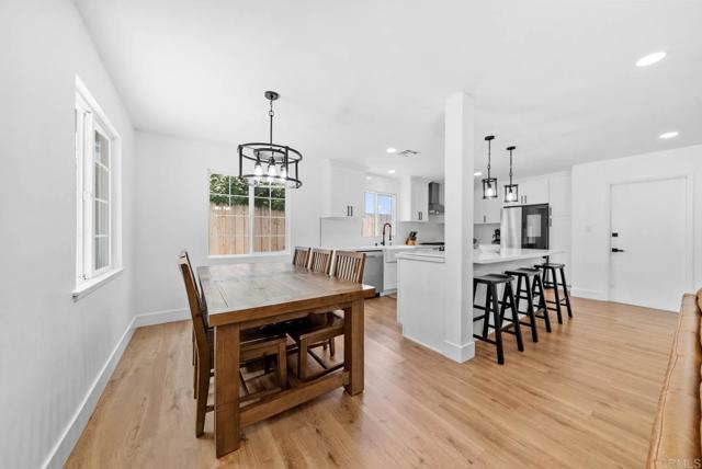 Detail Gallery Image 12 of 65 For 6461 Beaver Lake Ct, San Diego,  CA 92119 - 3 Beds | 2 Baths