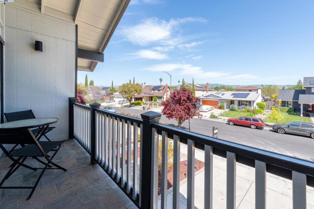 6287 Mountford Dr, San Jose CA: https://media.crmls.org/mediaz/683c27cf-c781-43b4-abd6-baee53d7a24a.jpg