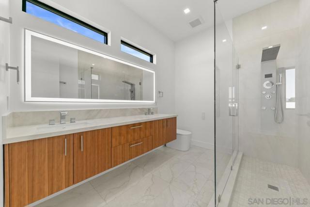 41955 Altanos Road, Temecula CA: https://media.crmls.org/mediaz/683c845a-97bd-4fc9-b921-a36c366cfd12.jpg