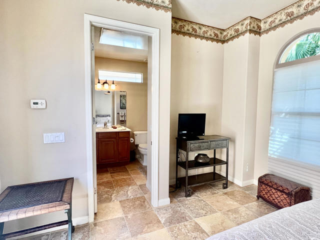 81562 Camino Los Milagros, Indio CA: https://media.crmls.org/mediaz/683c97e3-d747-4834-a74c-5f769ee17bf9.jpg
