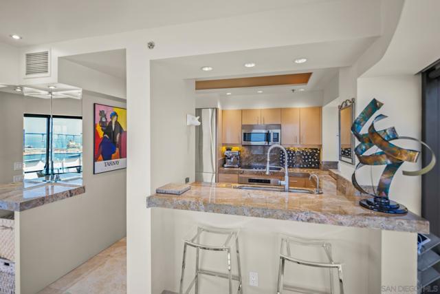 Image 16 of 51 For 100 Harbor Dr  2205