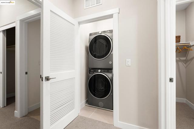 28976 Parkwood Lane, Hayward CA: https://media.crmls.org/mediaz/683e78ca-145d-4f7c-b7c9-0201fd56babb.jpg