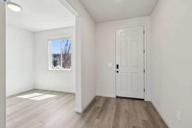5204 Cardinal Court, Antioch CA: https://media.crmls.org/mediaz/683ed166-97e1-43fb-8e93-d168b339367f.jpg