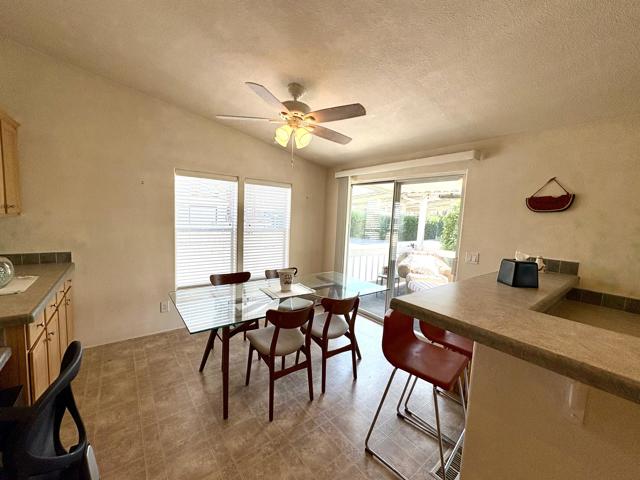 96 Sand Creek, Cathedral City CA: https://media.crmls.org/mediaz/683f18ec-ae43-4240-85c1-b9fb7c4efb3b.jpg
