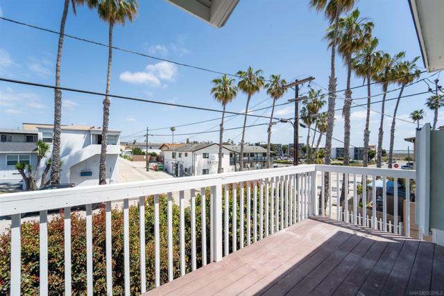 2073 79 Reed Ave, San Diego CA: https://media.crmls.org/mediaz/683f496f-b0b7-4fa9-86d8-2521c2675632.jpg