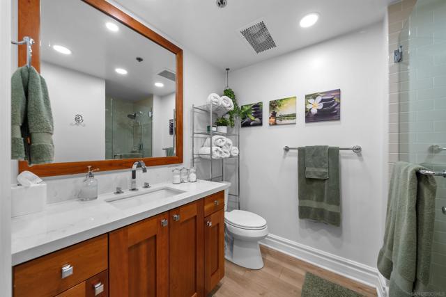 Image 34 of 64 For 700 Harbor Drive  Th5