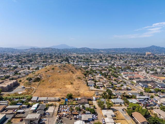 1161 N Anza Street, El Cajon CA: https://media.crmls.org/mediaz/6841e47b-5277-4575-84a2-ae1ca60b7600.jpg