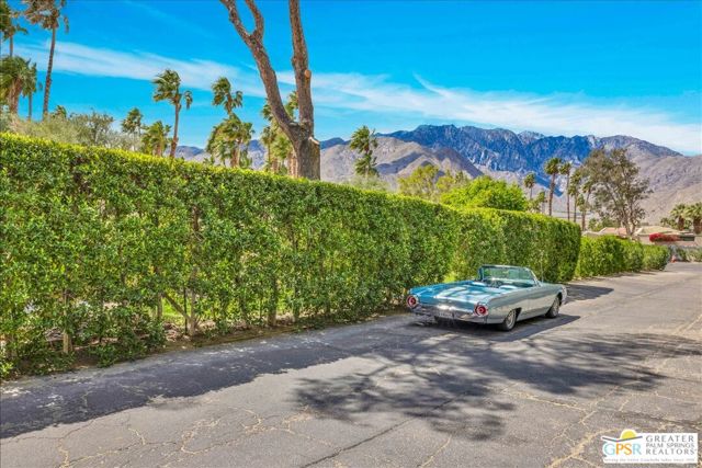 360 Cabrillo Road, Palm Springs CA: https://media.crmls.org/mediaz/68424fe3-a134-4f2b-b46b-534b75403eca.jpg