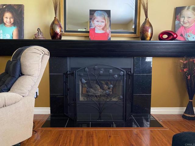 11851 Riverside Dr, Lakeside CA: https://media.crmls.org/mediaz/6842b531-1a0e-488c-bb37-286bb89380f1.jpg