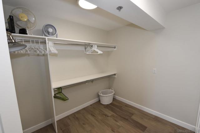 1710 Avenida Del Mundo, Coronado CA: https://media.crmls.org/mediaz/6842bb8f-1046-412a-8086-d6f408afab01.jpg