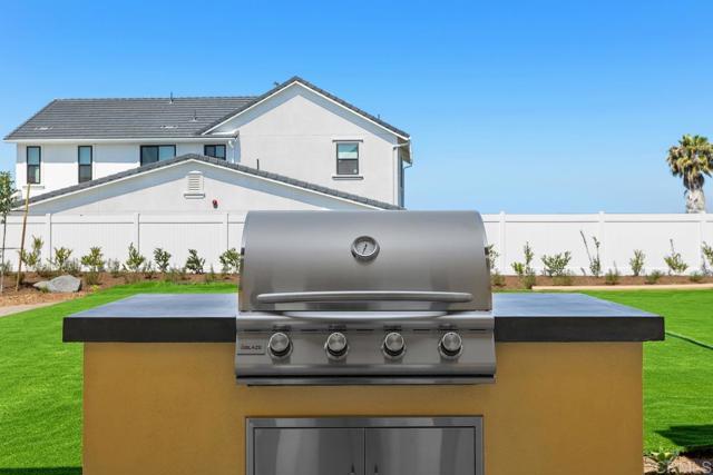 Detail Gallery Image 35 of 42 For 1211 Stonemark Place, Vista,  CA 92081 - 5 Beds | 4/1 Baths