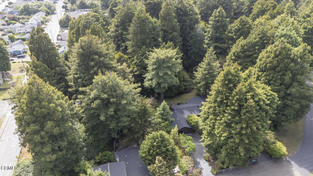 https://media.crmls.org/mediaz/6843054b-08e5-49e4-92ae-579339305da8.jpg?preset=X-Large